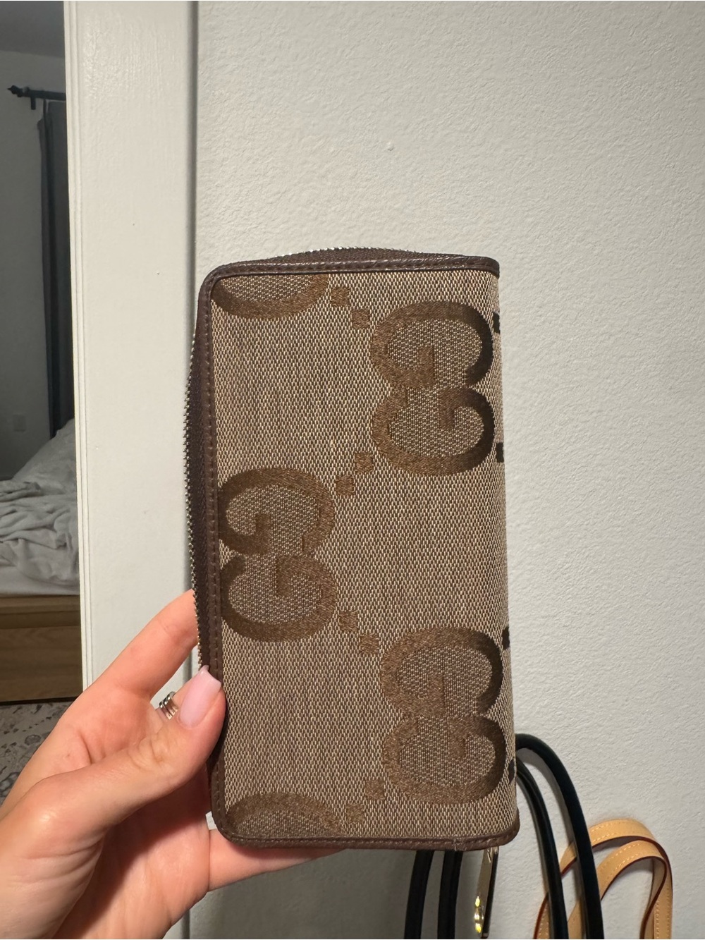 Gucci Brown Monogram Zip Card Holder